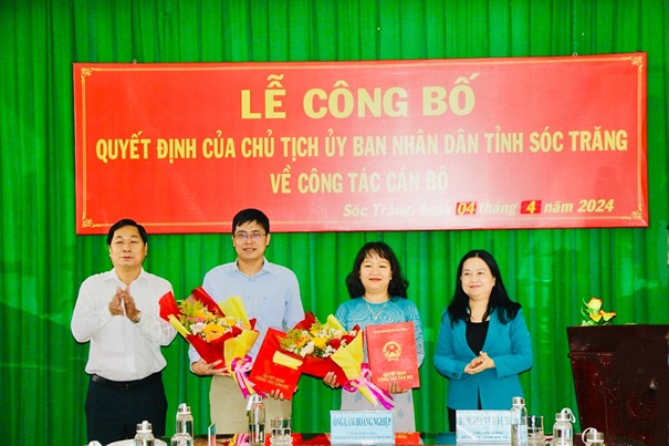 CÔNG BỐ QUYẾT ĐỊNH VỀ CÔNG TÁC CÁN BỘ
